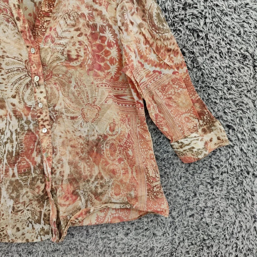 Chicos Women Maximalist Earthy Abstract Animal Button Down Shirt 2 Large Tan - Picture 10 of 16